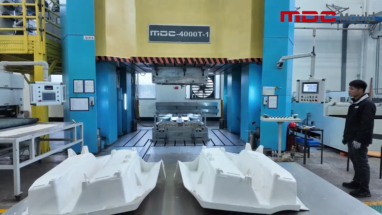 Moldes de Compressão para Compósitos com Acabamento Cromado Antes do Envio